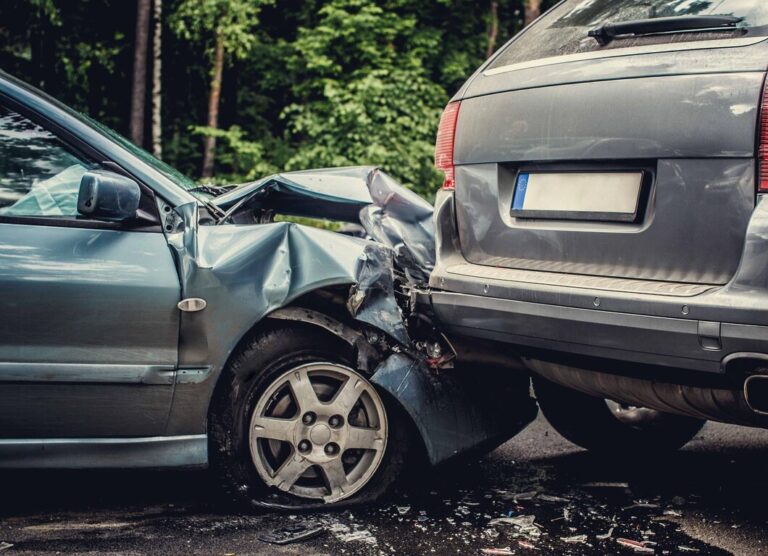 image auto accident involving two cars 613910 7924